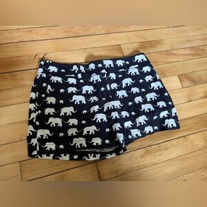 Ann Taylor LOFT Elephant print linen blend‎ shorts